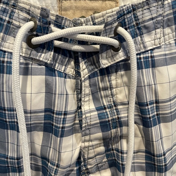 Hollister men’s swim trunks size 32 plaid pocket beach travel vacation cruise - Picture 4 of 5